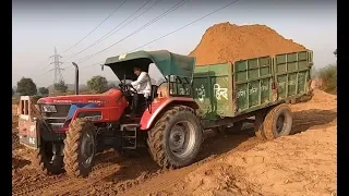 Mahindra Arjun 605 4X4 tractor power demo with loaded trolley