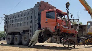 Hino Truck Accident on Road | Front Suspension are Totally Damaged