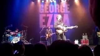 George Ezra - Blame it on me - live (HQ)