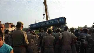 Elevan a 123 los heridos en el accidente de tren en la India