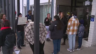 Residents protest about uninhabitable living conditions at Denver apartments