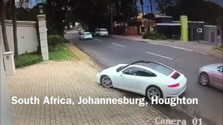 Over in seconds - Quick thinking Porsche driver outwits an armed hijacker -Johannesburg,South Africa