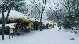 Heavy snowfall in the Joseon Dynasty, Korean Folk Village, Hanok Village, Seoul Travel Walker.