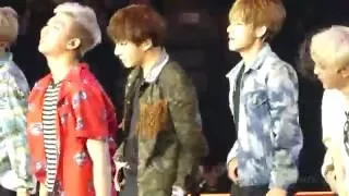 BTS 방탄소년단 'I need u' fancam KCON Paris France 2016 160602