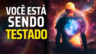 Como o universo TESTA VOCÊ antes de mudar sua realidade