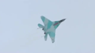 Amazing Russian Mig-35 |  Pilot Sky Dancing