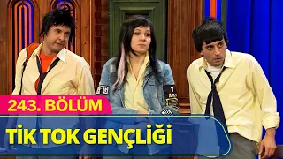 Saçmalamaktan Korkmayan Tik Tok Gençliği - Güldür Güldür Show 243.Bölüm