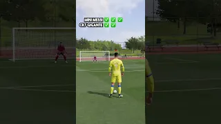 MINI MESSI vs CR7 GIGANTE no FIFA 😂