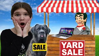 Slappy SOLD MY DOG At A Yard Sale! Revenge Of Slappy Skit