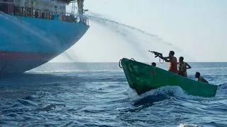 That’s how cargo ships fight pirates without GUNS!