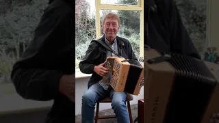 Irish Reel: THE MORNING STAR on button accordion