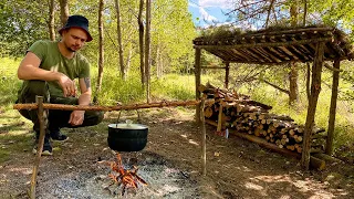 Строю лачугу в лесу | Летний лагерь | День 8й | Дровник | Building a summer camp in the forest