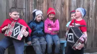 Kids sing russian war song Katyusha