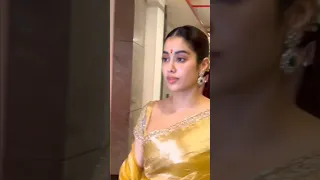 Jhanvi Kapoor In Yellow 🥰🥰🥰🥰