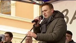 Navalny finds out in press of new charges