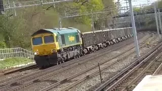 Trains at Carpenders Park 30/04/16
