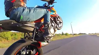 KTM 1290 Super Duke R Gen 3 wheelie - Testing my new Insta360 X3