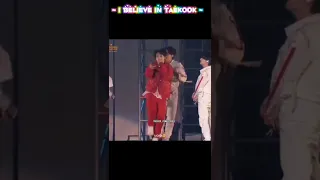 Taehyung kept imitating Jk's part during DNA 😂😂😂😂🤭🙈😋🐰🐯on PTD Las Vegas 😅#taekook