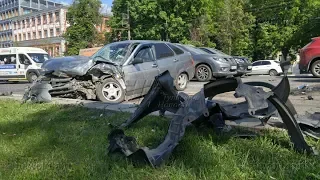 Ребёнок и трое взрослых пострадали в массовом ДТП в Туле