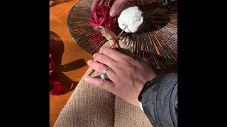 How to make simple jute placemats for a wedding or use at home