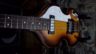 Hofner Ignition Series Vintage Violin Bass - The Beatles Bass Demo