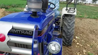 अंतर दोनों में 45 FARMTRAC 50 FARMTRAC TRACTOR