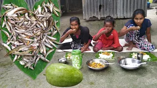 how to cook small fish with vegetable by santali tribe girl | very tasty fish curry recipe