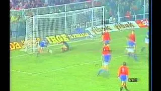 1986 (October 10) Italy 2-Spain 1 (U-21 Finals, first leg).avi