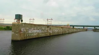 Новочебоксарск - Река Волга. Судоходный канал верхнего бьефа. Шлюзы Чебоксарской ГЭС.