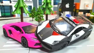 police car chase toy cars / police car for kids / lamborghini toys racing