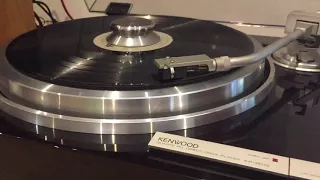 Kenwood KP-9010 Turntable