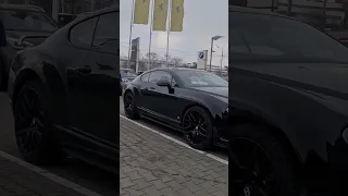 Не перевелись еще нормальные тачки на ниших улицах🤣 #bentley #supercars