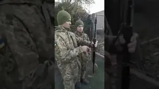 САМЫЙ ЛУЧШИЙ БОЕЦ УКРАИНСКОЙ АРМИИ. ОСТОРОЖНО МАТЫ!