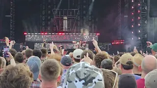 Royal Blood - Little Monster (after Muse appreciation speech) followed by Ben Thatcher drum solo