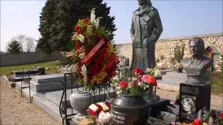 La tombe de Claude François le 11 mars 2015