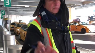 How to Get a Taxi at NYC Airports (Laguardia, JFK, and Newark)