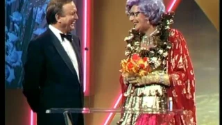 Dame Edna and Bob Hawke at the 1984 logies