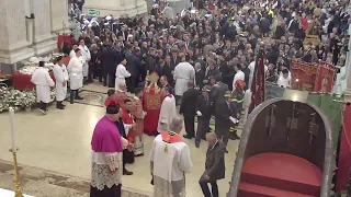 Ingresso in Cattedrale Processione Offerta della Cera e Te Deum