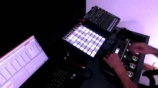 LIVE LOOPING / Chill house / Deep house ( Boss RC505, Launchpad X, Launchcontrol XL )