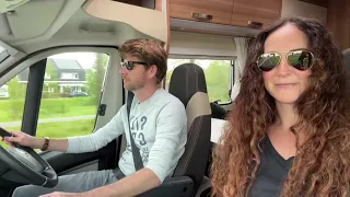 VLOG # 1 OPHALEN VAN ONZE CAMPER EN DE EERSTE KEER CAMPEREN  MET NALA EN MAX