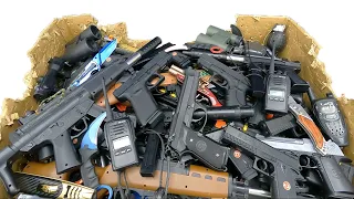 Airsoft Gun Series and Air Guns ! Airsoft Rifle MP5 , Glock, Sharp Knives, Black Realistic Toy Guns