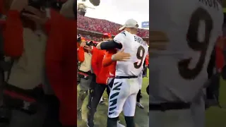 Joe Burrow And Patrick Mahomes Shake Hands After Bengals Advance To The Superbowl