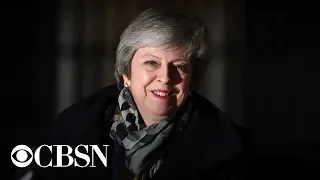 Theresa May vote of confidence result 200-117 in favor of British Prime Minister