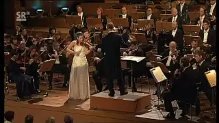 Janine Jansen performs Tchaikovsky Violin concerto 1. movement part 2