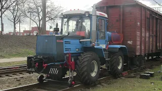 Локомобіль MMT-2 на базі трактора ХТЗ (мотовоз, локотрактор) виробництва ТОВ «Спецкран»