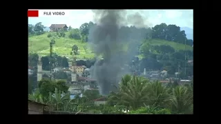 2 sundalo patay, 11 sugatan sa sumablay na airstrike sa Marawi City