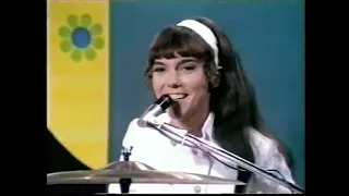 Carpenters - Your All American College Show  - Dancing In The Street (First TV Appearance - 1968)