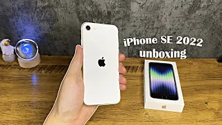 iPhone SE 2022 Starlight Unboxing