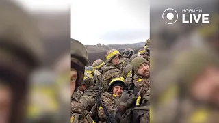 💥Дорога життя: ЗСУ по коліна в багнюці їдуть на бойове завдання / ЗСУ, Бахмут, фронт | Новини.LIVE