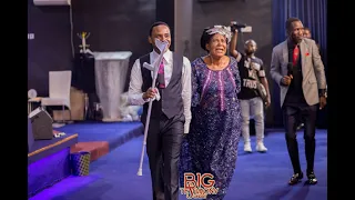 THIS WOMAN WALKED IN STRUGGLING TO WALK AND THEN WENT HOME JUMPING| BIG TESTIMONY SUNDAY